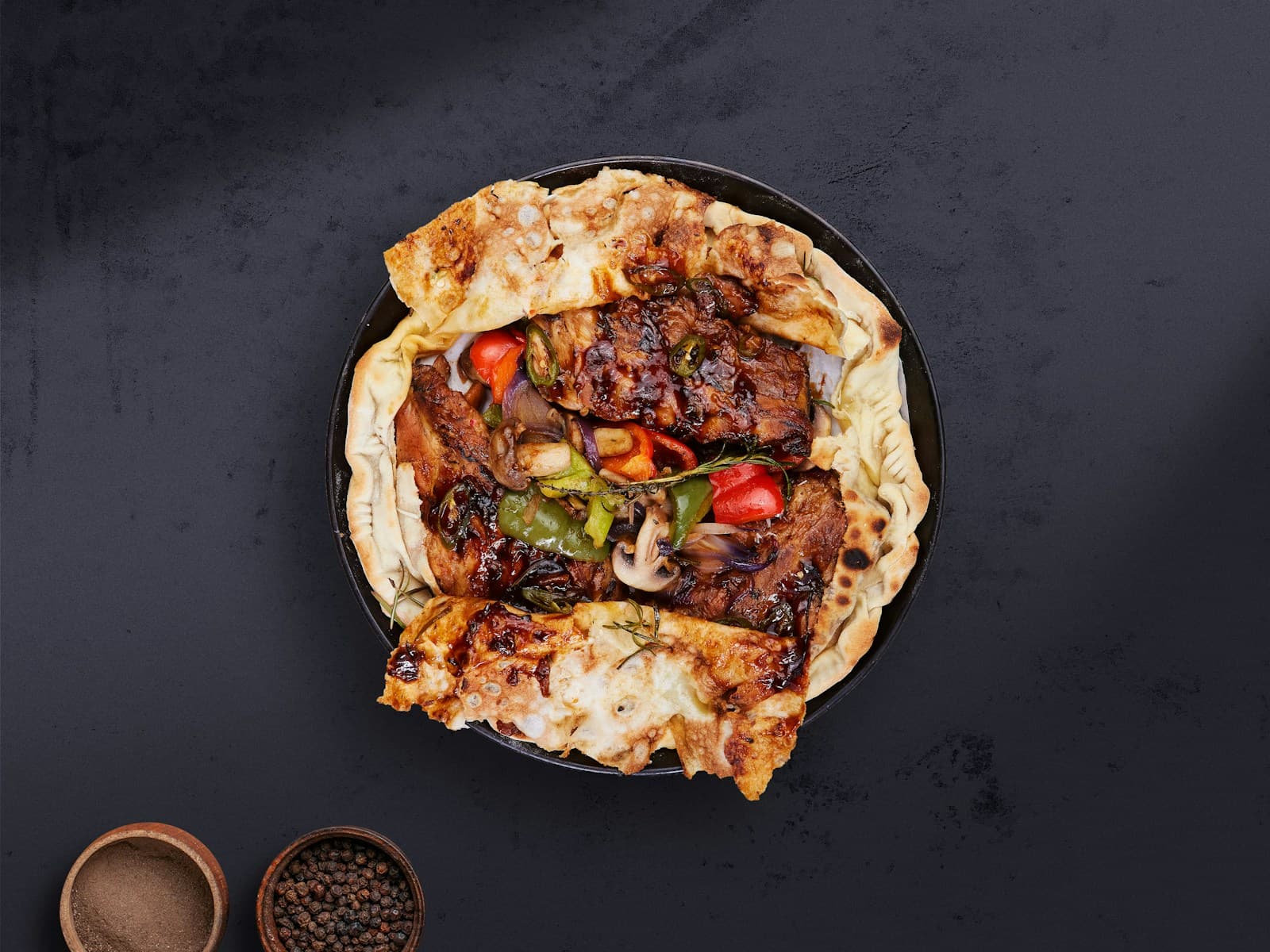 Pitas farcies au poulet et poivrons